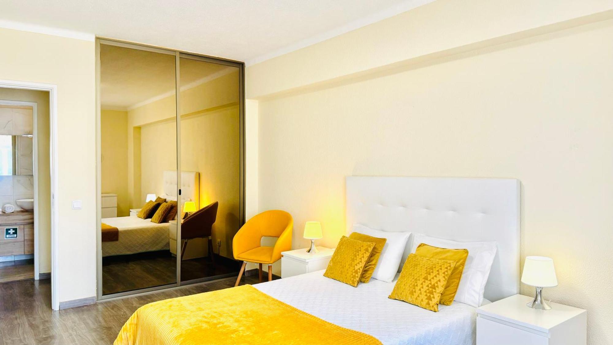 Praia Da Rocha, 5-F, Charming Apartment With Air Conditioning - Patio Da Rocha By Ig Portimão Exteriör bild